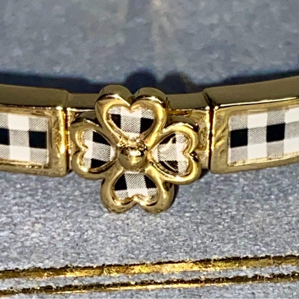 Kate Spade Heritage Spade Flower Metal Thin Hinged Bangle NWT